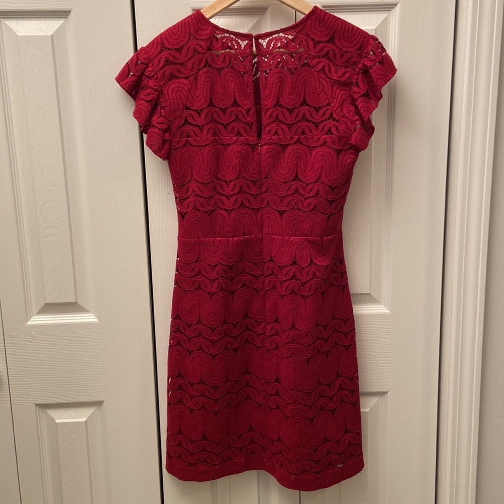 Like New Trina Turk Mai Tai Red Lace Dress Size 8 - Picture 5 of 11